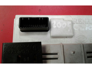 Дисплей    8200350498   Renault Clio III