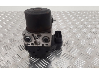 Блок АБС Mn102452   Mitsubishi  L200  1996 - 2006 года