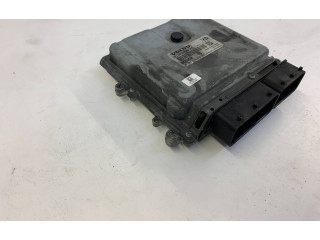 Блок управления двигателя 31303095AC   Volvo V70