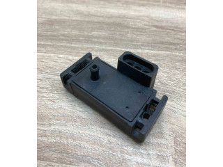 Другие блоки управления / модули 8768133    Opel Astra J