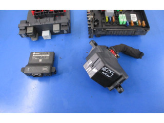 Блок предохранителей     Audi A3 S3 A3 Sportback 8P    