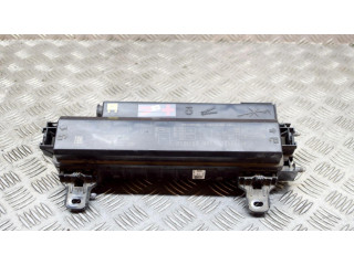 Блок предохранителей 103440600C, 103440500E Tesla Model S