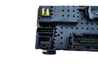 Блок предохранителей 30728512, 06W384   Volvo XC90    