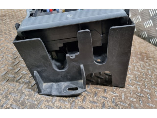 Pojistková skříňka 19210437, 15097981 Cadillac Escalade 2007