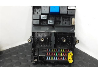 Блок предохранителей  04831433AA, 04831433AA   Jeep Grand Cherokee (WJ)    