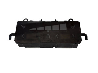 Блок управления климат-контролем P31674023, 19W426   Volvo XC90