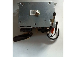 Радио/ проигрыватель CD/DVD / навигация 9806730180 Peugeot 208