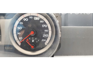 Спидометр (приборный щиток) 8200582709 Renault Clio III
