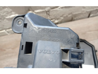 Блок предохранителей 9494210, 9494211 Volvo S60