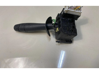 Ручка стеклоочистителей 8200012244   Renault Trafic II (X83)