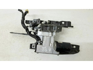 Притягиватель задней крышки