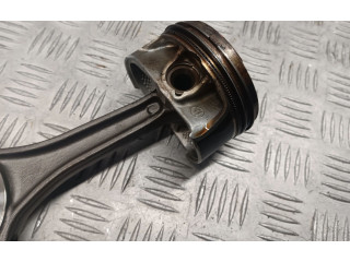 Píst 06M107066AB   Audi Q7 4M    DCB 