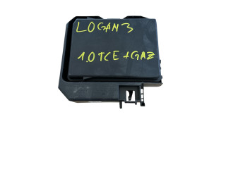 Блок предохранителей 284B71965R Dacia Logan III