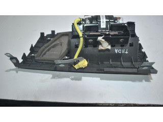 Подушка безопасности водителя    Nissan Tiida C11