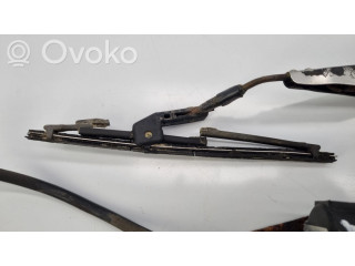 Моторчик стеклоочистителя 1268200342 Mercedes-Benz S W126