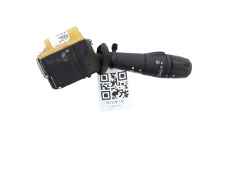 Ручка стеклоочистителей 8201168016 Renault Clio III