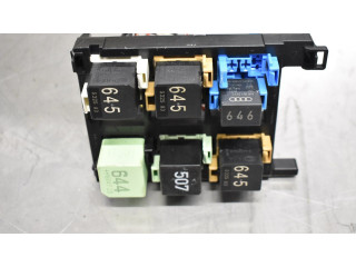 Pojistková skříňka Volkswagen Caddy 2016