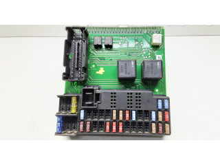 Блок предохранителей 30786475, 28062212 Volvo V70