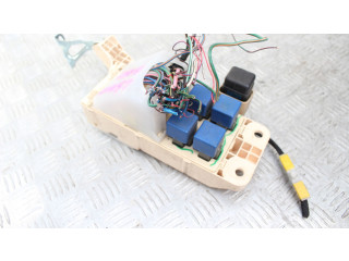 Блок предохранителей    Lexus LS 400    