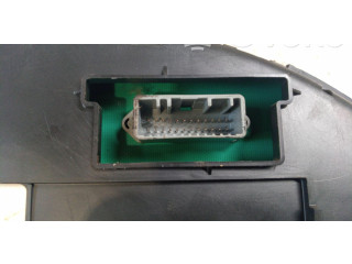 Панель приборов 8200761863   Renault Clio III       