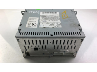 Радио/ проигрыватель CD/DVD / навигация