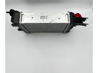 Интеркулер  144967634R, 14461B681D   Dacia Duster 