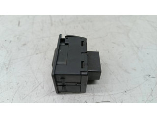 Přístrojová deska Nissan Primera 1999