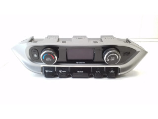 Блок управления климат-контролем 972501W520 KIA Rio