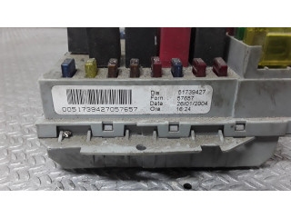 Блок предохранителей 51739427 Fiat Idea