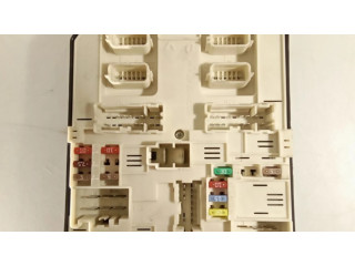 Pojistková skříňka 284B64474R, USM2010 Renault Master III 2015