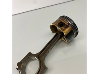 Píst CGBA Ford Mondeo Mk III pro benzínový motor 1.8