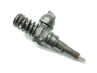 Vstřikovač 038130073AN Audi A4 S4 B6 8E 8H pro naftový motor 1.9 AWX