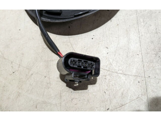 Топливная рампа 1K0906093G Skoda Rapid (NH)