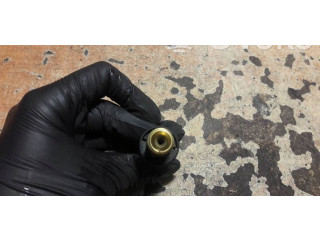 Vstřikovač 0437502047 Mercedes-Benz E W124