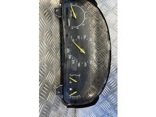 Панель приборов Saab 900