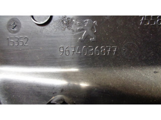 Другая деталь салона