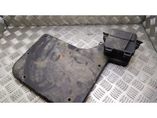 Pojistková skříňka Крышка ящика предохранителей 7H0907299, 7H0907300   Volkswagen Transporter - Caravelle T5 2004