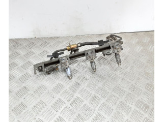 Vstřikovač 3303980 Suzuki Liana M13A