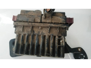 Pojistková skříňka 24410128, 15396911 968537-1 Opel Zfira A 2001