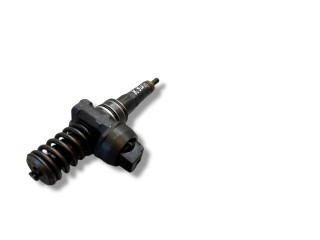 Vstřikovač 0414720232, 038130073br   Volkswagen Caddy    BST 