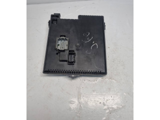 Блок предохранителей 30786646, 28080156 Volvo S60