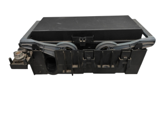 Блок предохранителей 68143318AE, 68143318AE Fiat Freemont