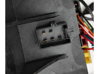 Pojistková skříňka A0285459832, 05045113 Mercede-Benz S W220 2000