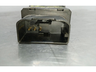 Подушка безопасности водителя    Volkswagen Caddy