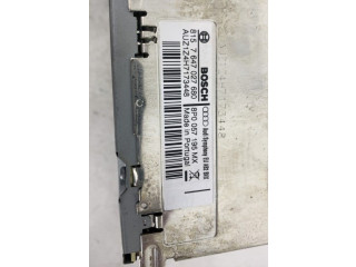 Радио/ проигрыватель CD/DVD / навигация 8P0057195M Audi A3 S3 A3 Sportback 8P для двигателя CFFB