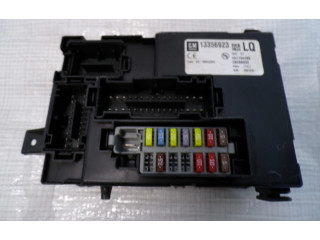 Блок предохранителей 13356923 Opel Meriva B