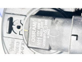 Передняя противотуманная фара