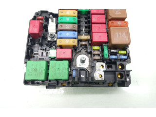 Блок предохранителей 9804848480 Peugeot 2008 II