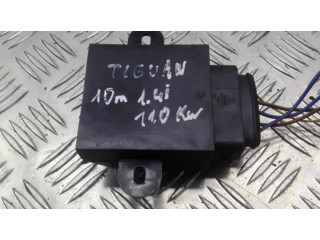 Ручка стеклоочистителей 5N0201320A   Volkswagen Tiguan