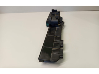 Блок предохранителей 6957330, 18917 BMW 5 E60 E61